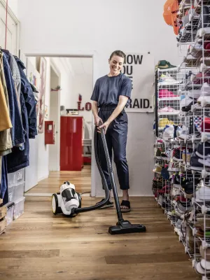 KARCHER VC 3 700 W  TOZ TORBASIZ SUPURGE -11980530